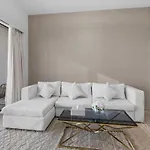 Luxury Stay Just Steps From Dubai Mall 2Br Grande