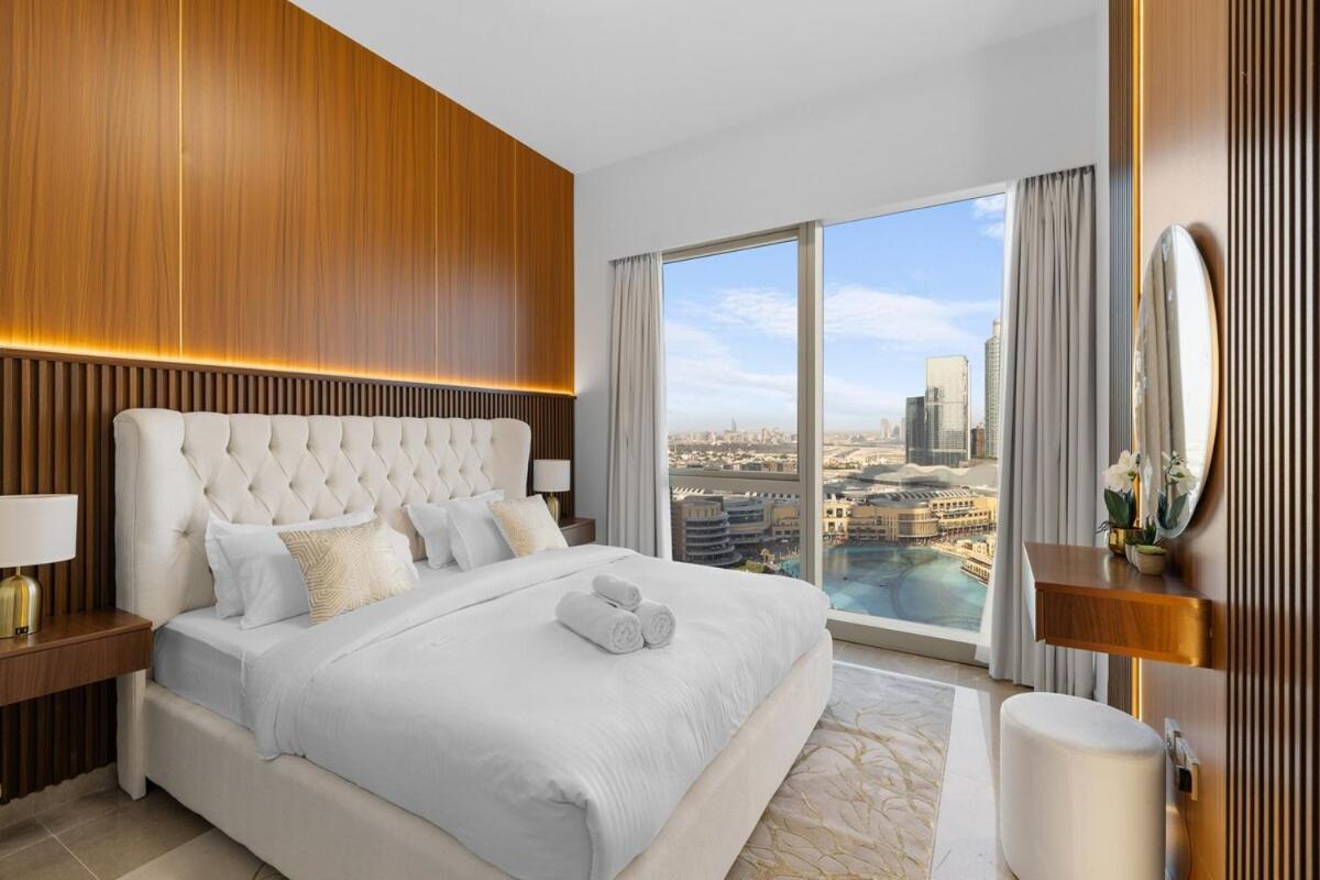 Luxury Just Steps From Mall 2br Grande Apartment *