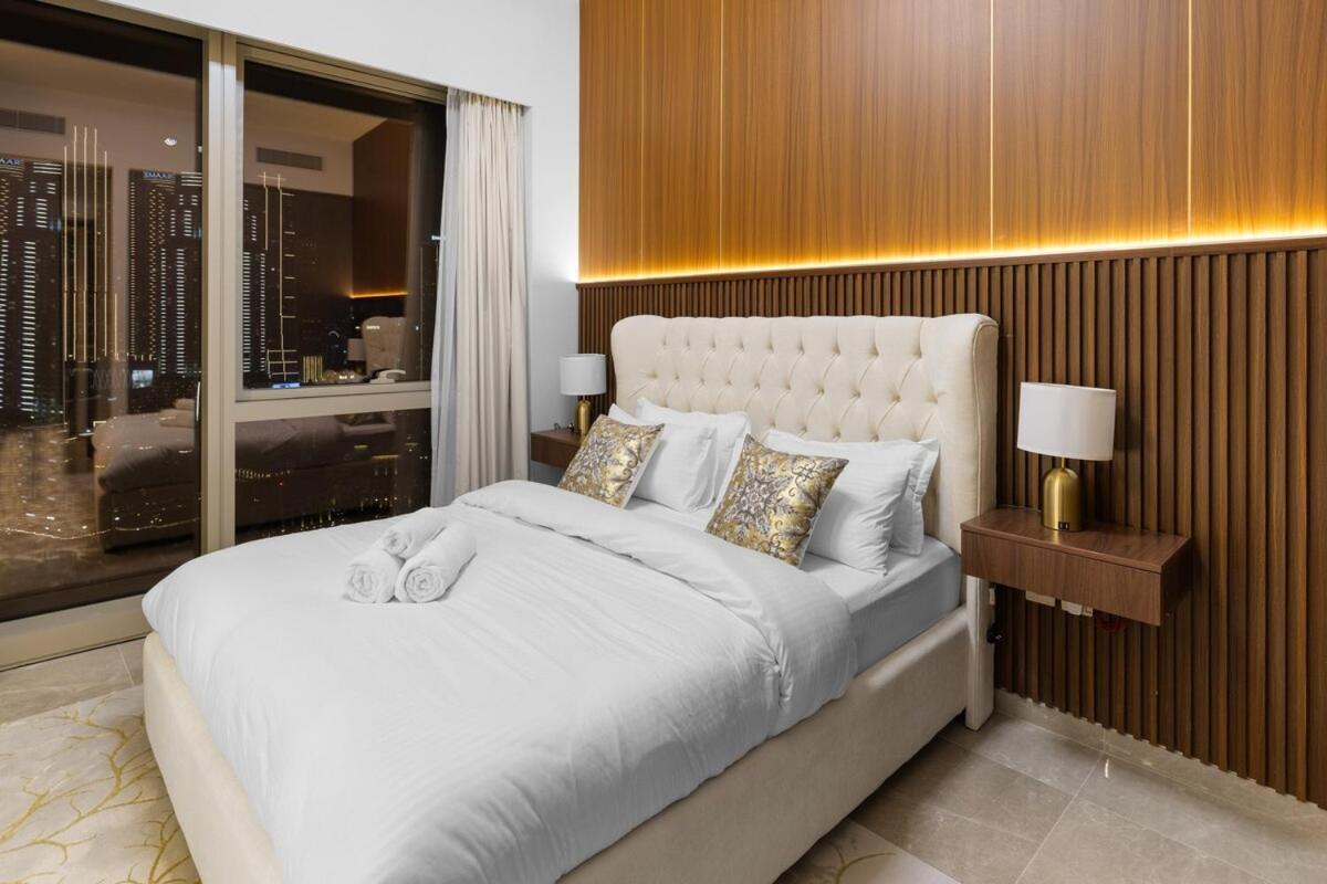 Luxury Just Steps From Mall 2br Grande Apartment Dubai