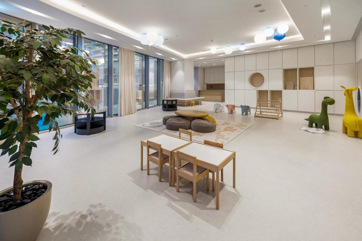 Apartment Luxury Just Steps From Mall 2br Grande