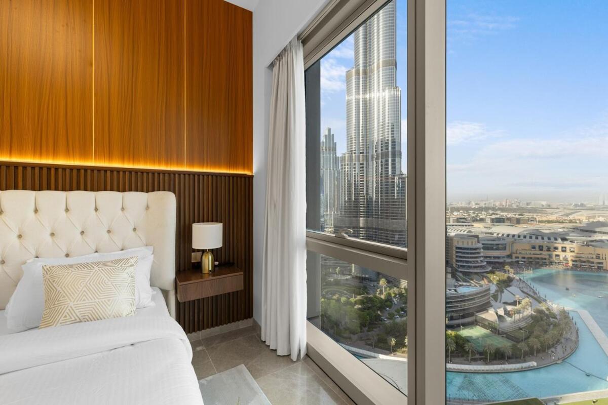 Luxury Just Steps From Mall 2br Grande Apartment Dubai