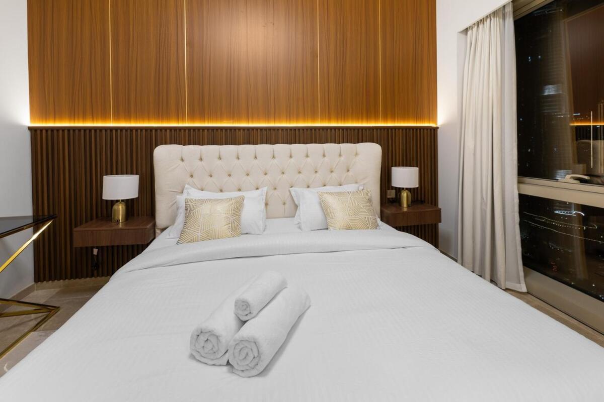 Luxury Just Steps From Mall 2br Grande Apartment *