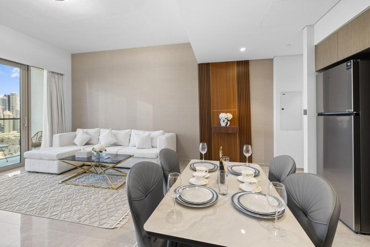 Luxury Just Steps From Mall 2br Grande Apartment