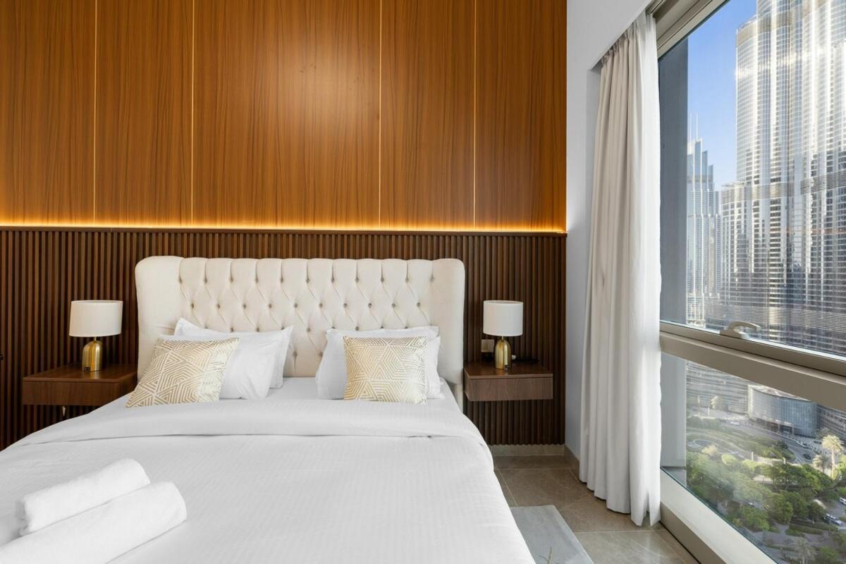 Luxury Just Steps From Mall 2br Grande Apartment *