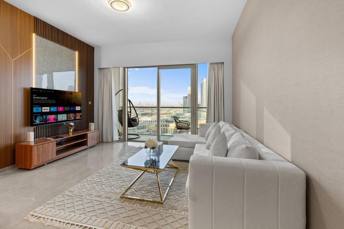 Luxury Just Steps From Mall 2br Grande Apartment Dubai